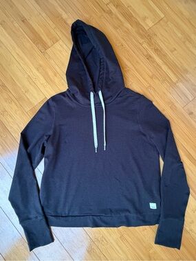 Vuori Black Halo Essential Hoodie with Light Drawstrings Size XS